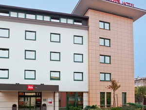 Ibis Hotel Győr, Győr